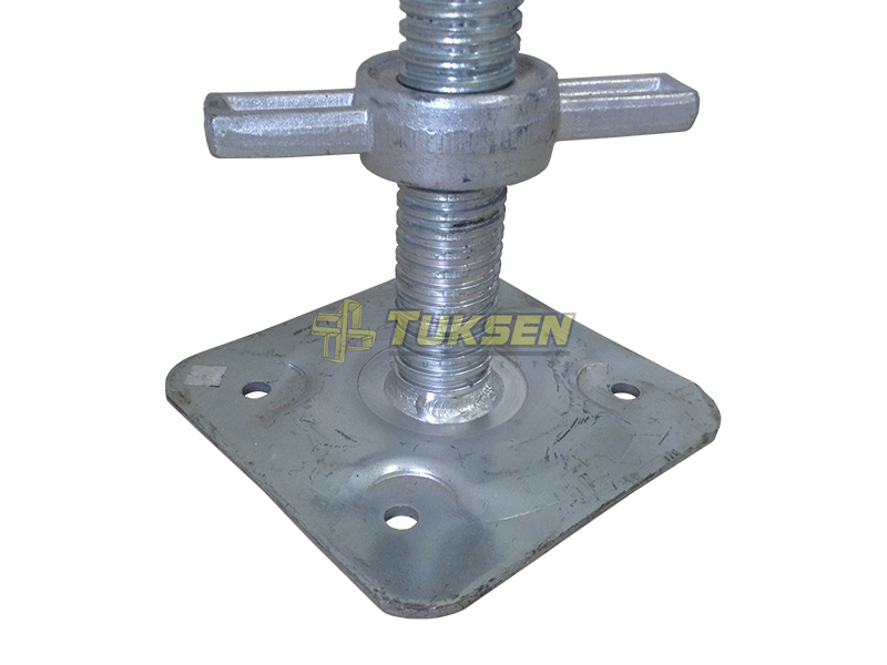  Sapata Ajustável para Andaime